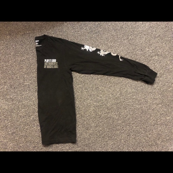 Used 100% Cotton Dragon Print Graphic Shirt Black - Picture 7 of 7